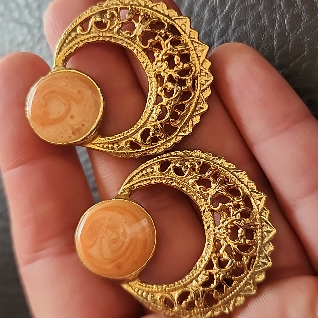 Vtg Earrings